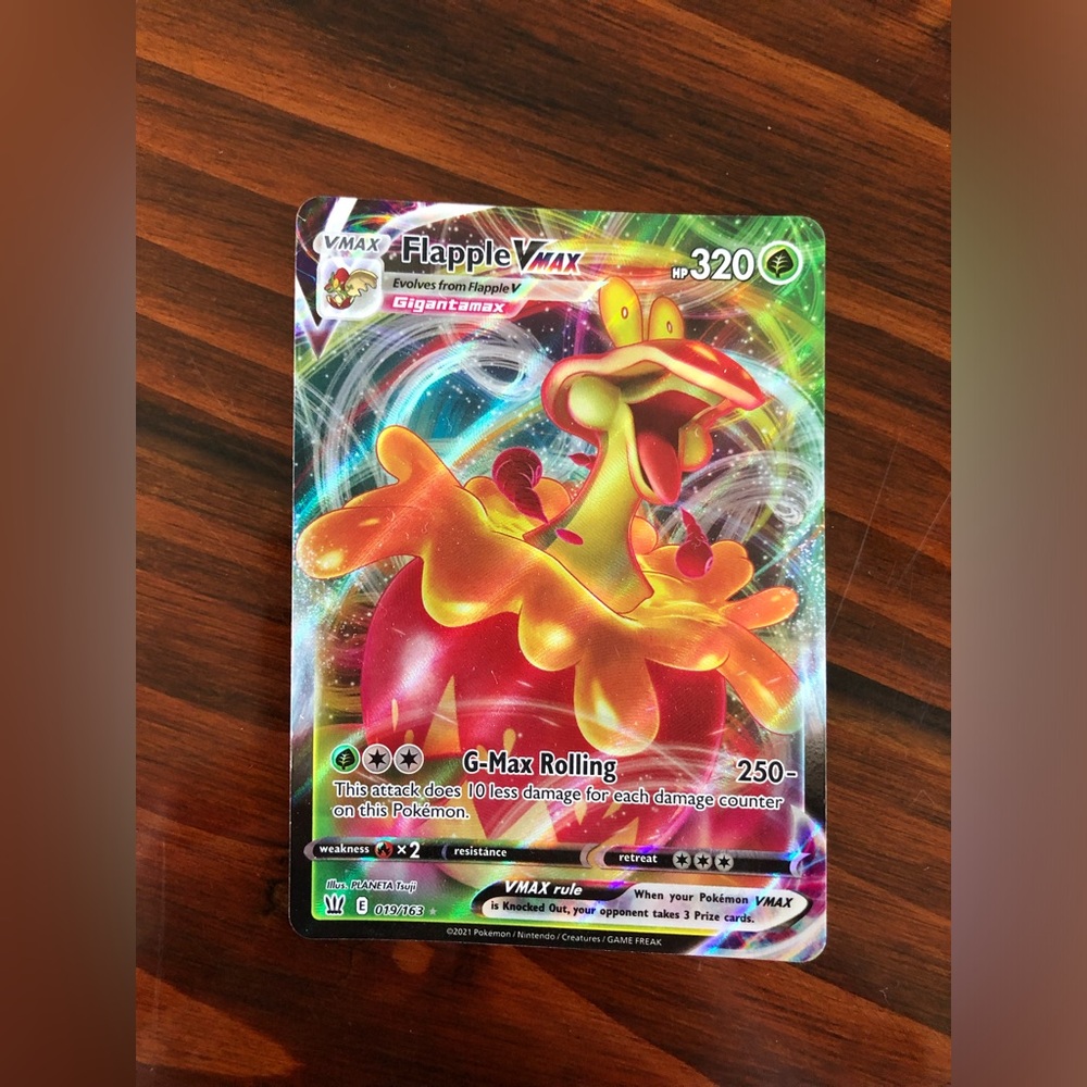 LIKE NEW, TEXTURED Flapple GX Pokemon Card